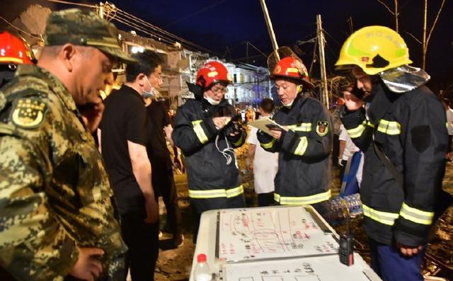 浙江温岭槽罐车爆炸 34辆消防车138名指战员火速救援